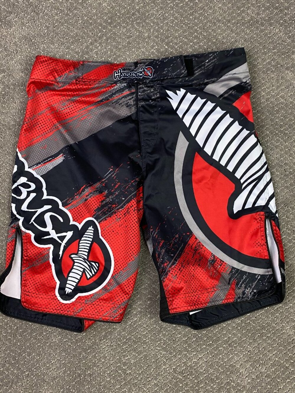 Hayabusa Chikara Recast Fight Shorts MMA Mens 34 Red Black White